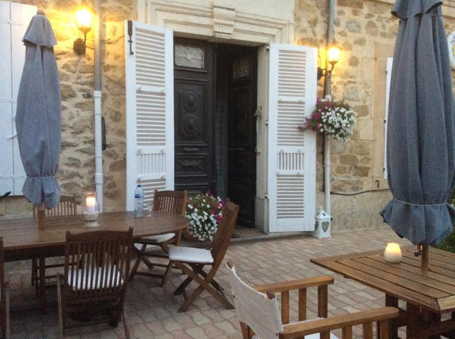 Le Neptune Le Somail Exterior photo