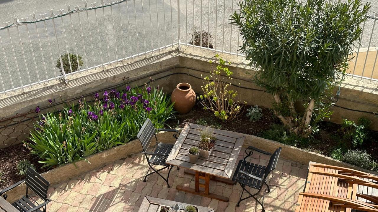 Le Neptune Le Somail Exterior photo